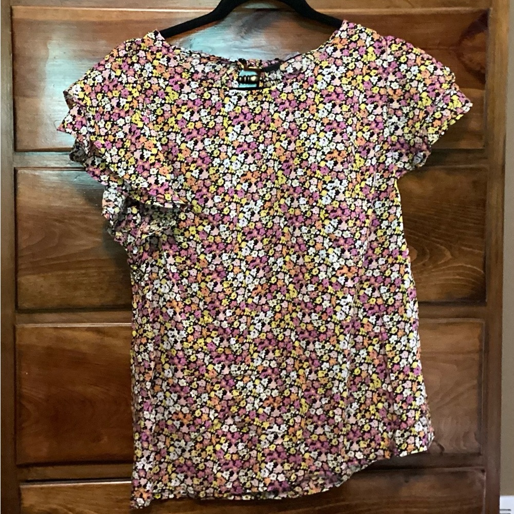 NWT Floral shirt size small
